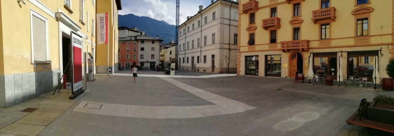 Mansarda Del Sole, Nel Cuore Di Aosta Zewnętrze zdjęcie